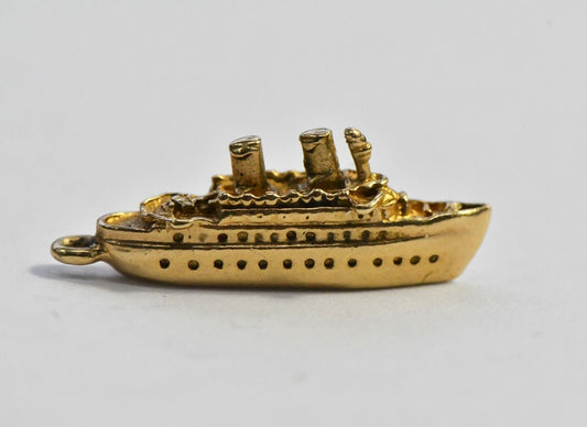 Vintage 14k Gold Pendant Charm 3 grams Cruise Liner Ship Smokestack