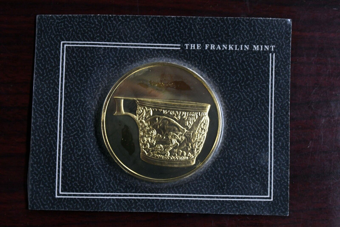 1982 Franklin Mint Art Treasures of Ancient Greece VAPHEIO CUP  Bronze Medal
