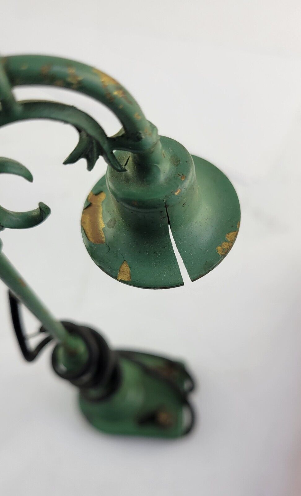Pre-War Lionel #58 "Gooseneck" Lamp Post, Green With Box