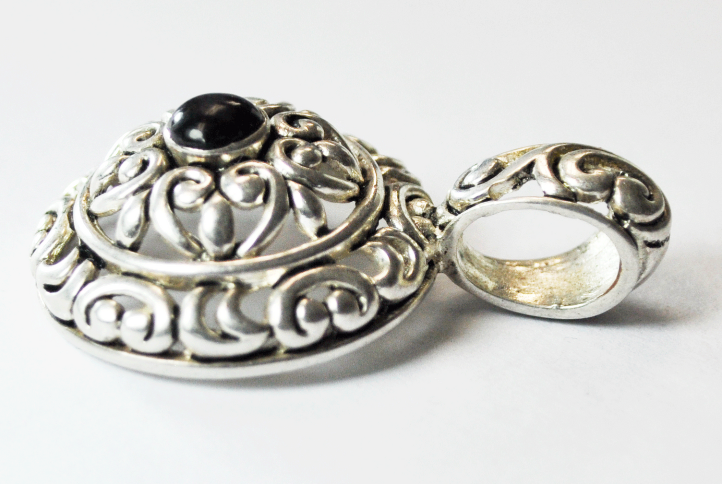 Silver Plate Premier Designs Round Black Onyx Filigree Pendant 1-3/4"