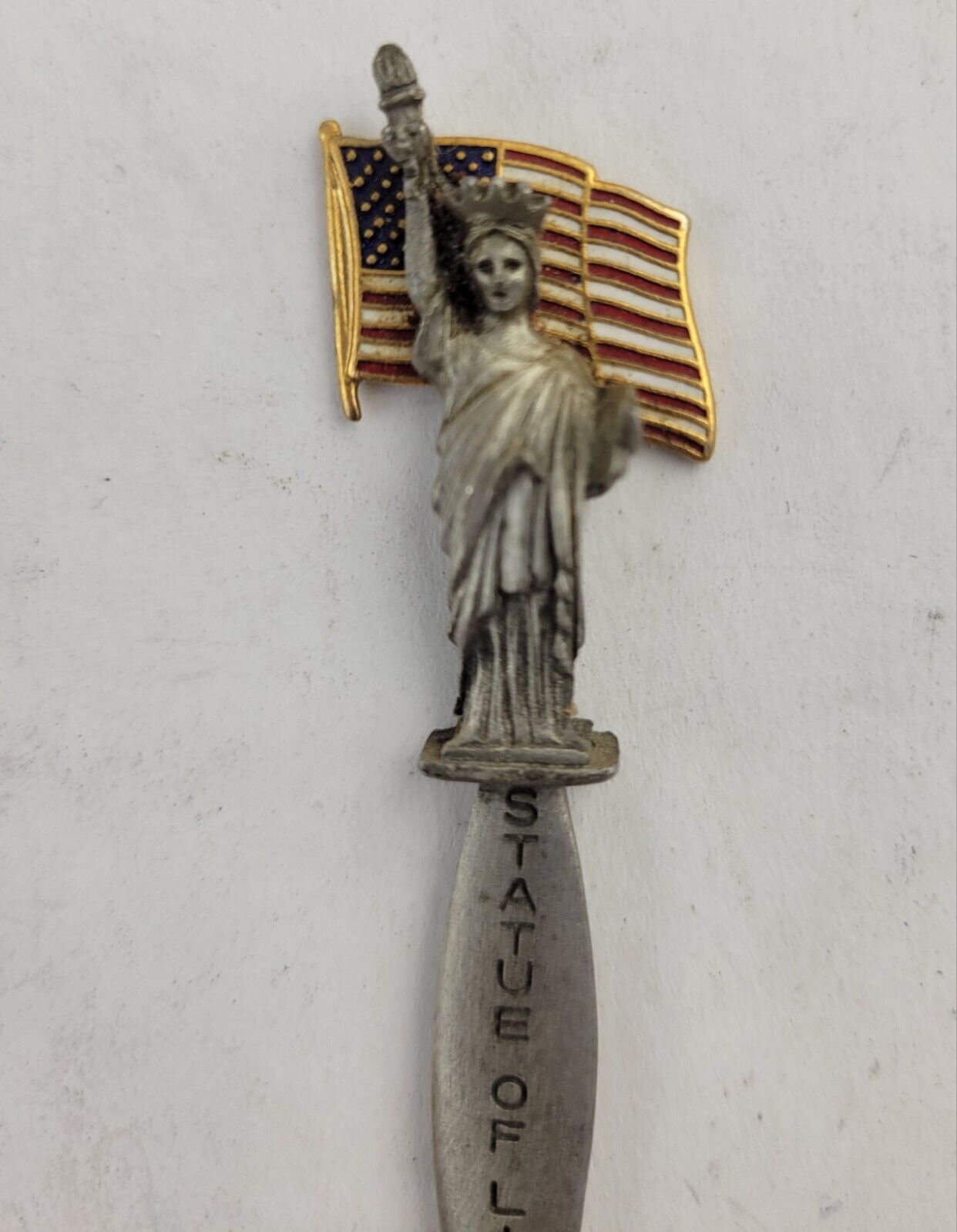 Vintage STATUE OF LIBERTY CENTENNIAL CELEBRATION 1886-1986 SOUVENIR SPOON FLAG
