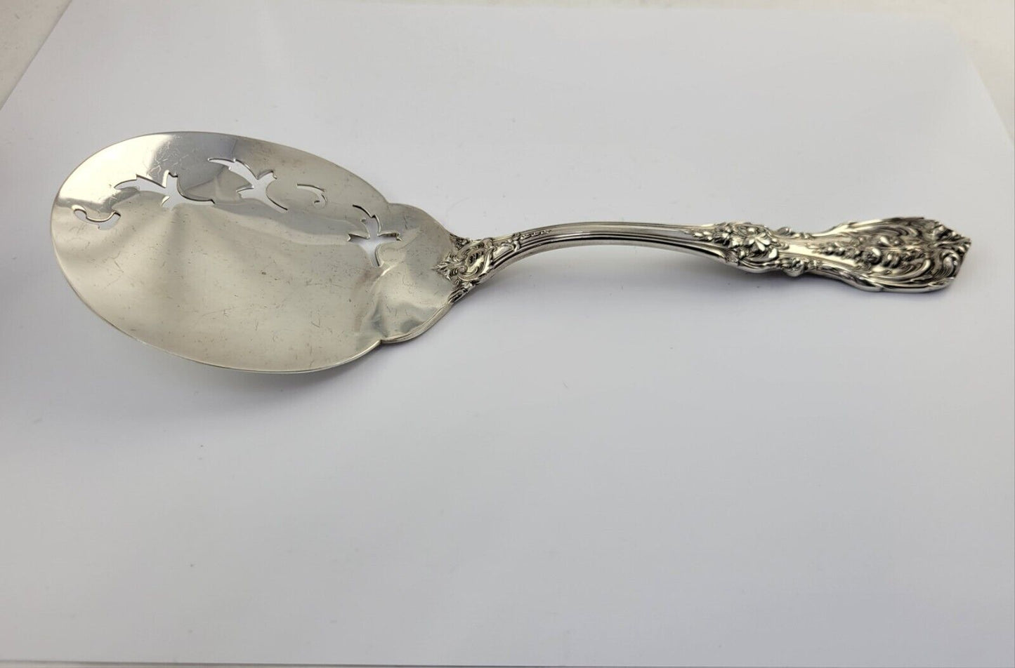 Francis I by Reed & Barton Sterling Silver 8-1/4" Pierced Tomato Server 2.8oz.