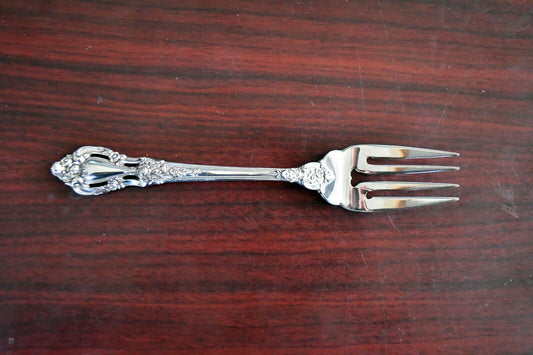Eloquence by Lunt Sterling Silver 6 1/2" Salad Dessert Fork 1.3 oz.
