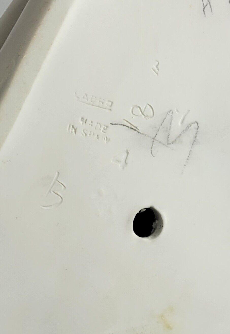 Lladro Sitting Girl With Guitar Mandolin Figurine Porcelain Spain Matte 10" Tall