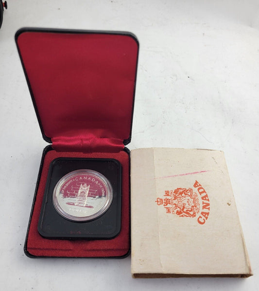 1977 Canada 1 One Dollar Commemorative Throne of the Senate 50% Silver Boxed
