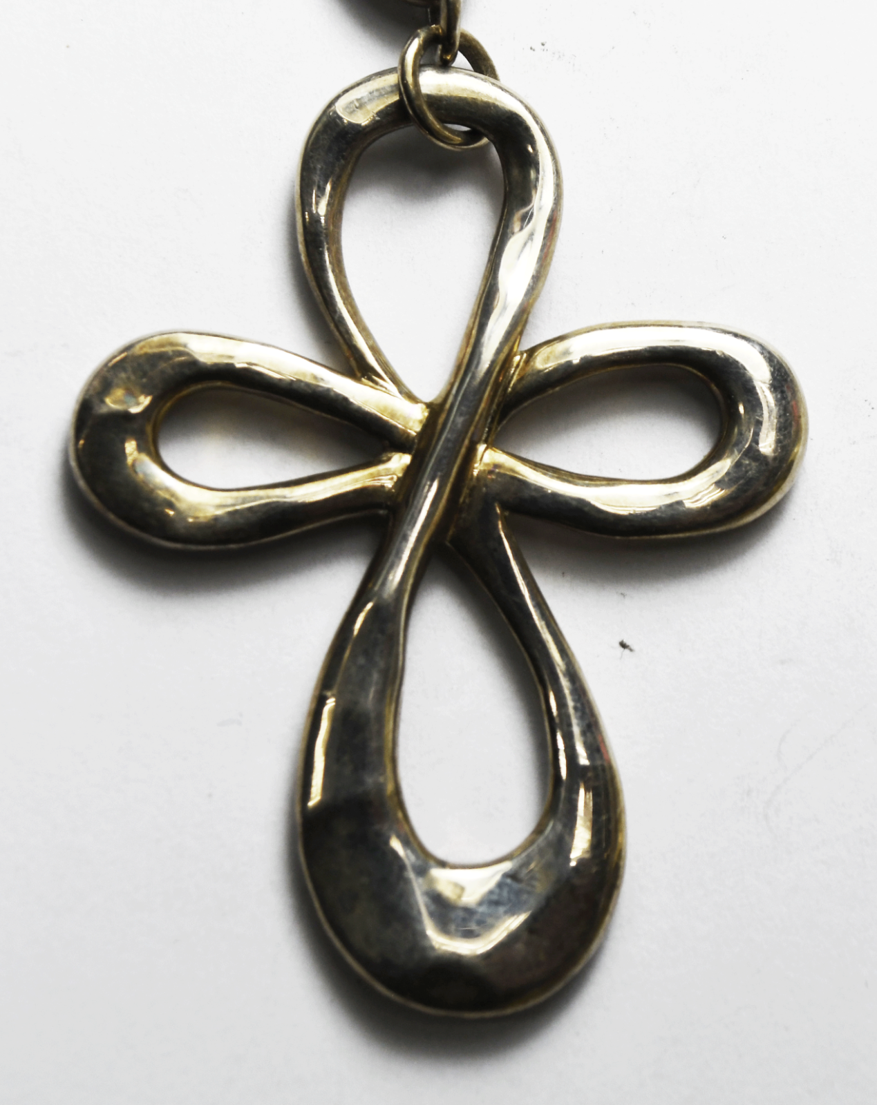 Sterling Robert Lee Morris Hammered 53mm Cross Pendant 13mm Toggle Necklace 18"