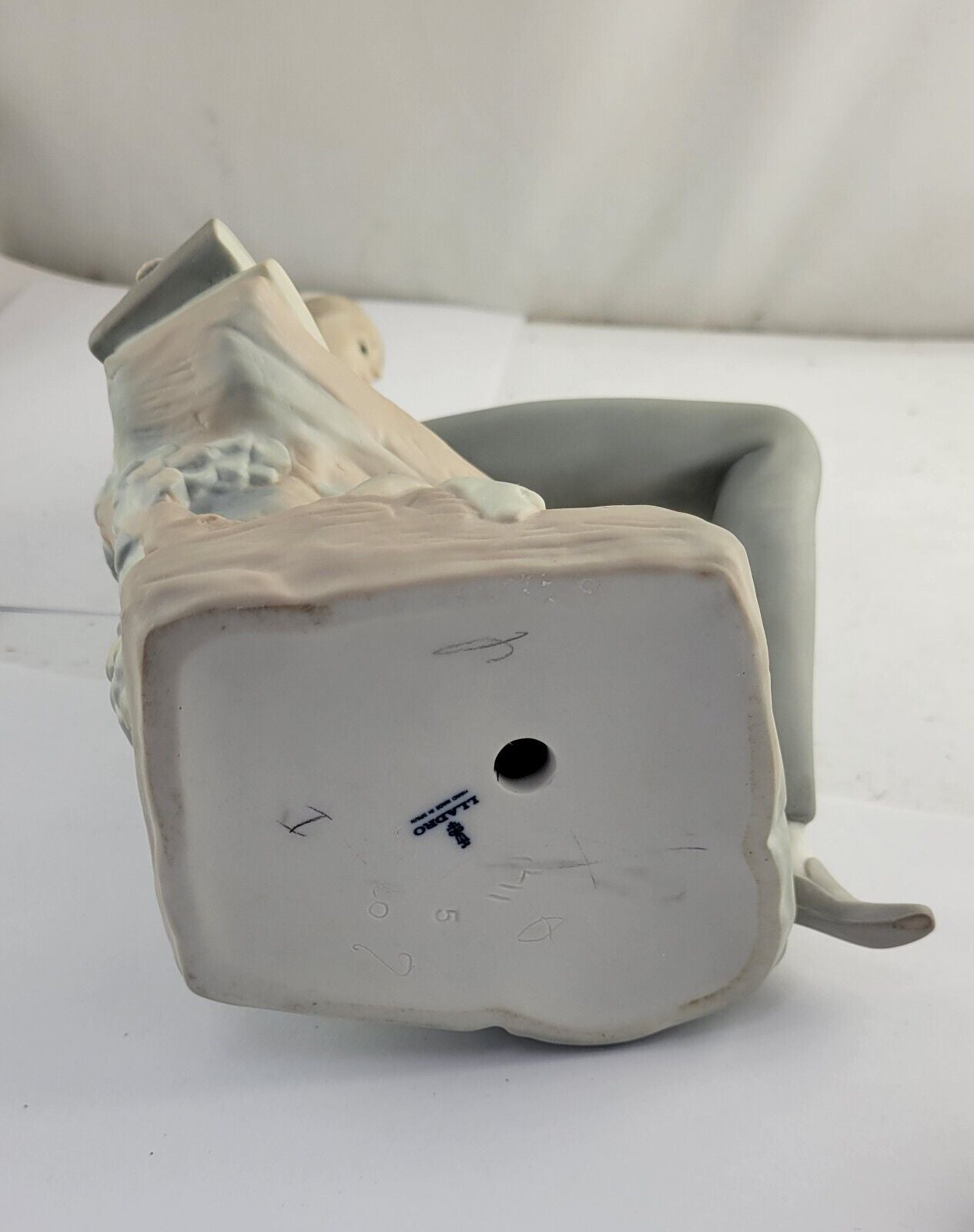 Lladro Hebrew Student Reading Porcelain Figurine 4684 Jewish Boy 11 1/2" Spain