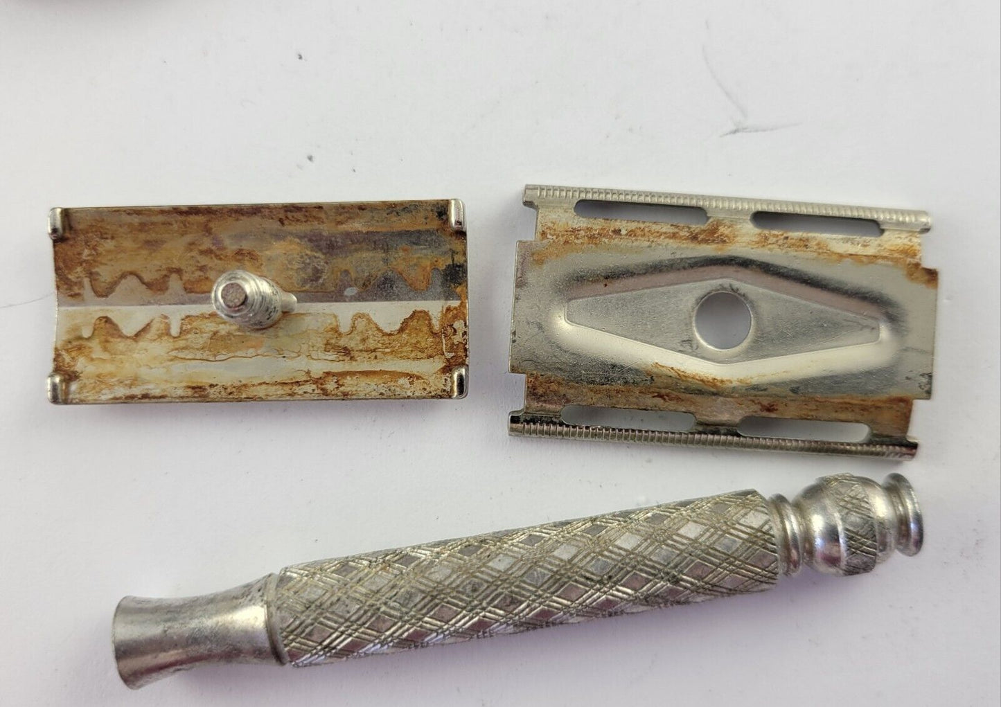 Vintage Gillette All Metal Safety  Razor Mini Travel Set Case w/ Razor Case