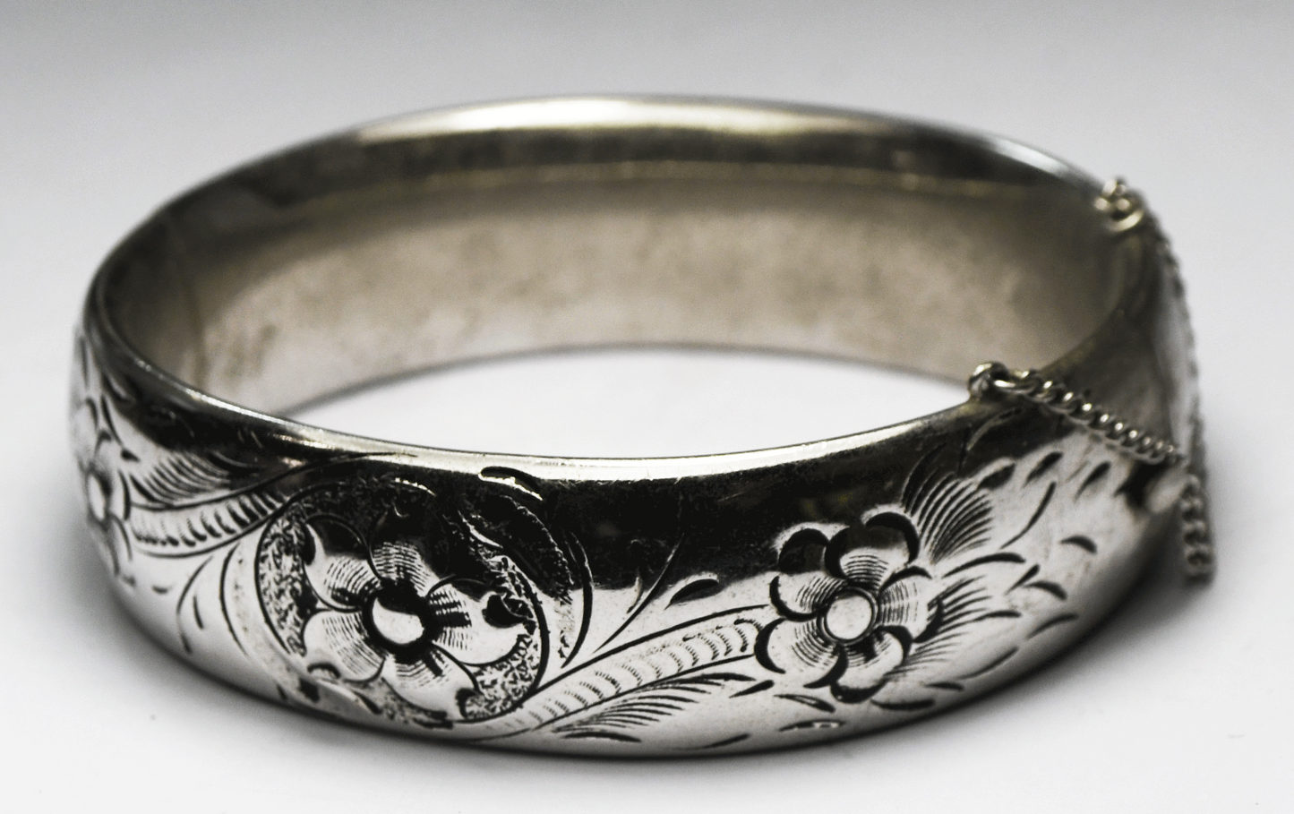 Sterling Silver Floral Flowers Hinge Bangle Bracelet 19mm 7.25" Wrist