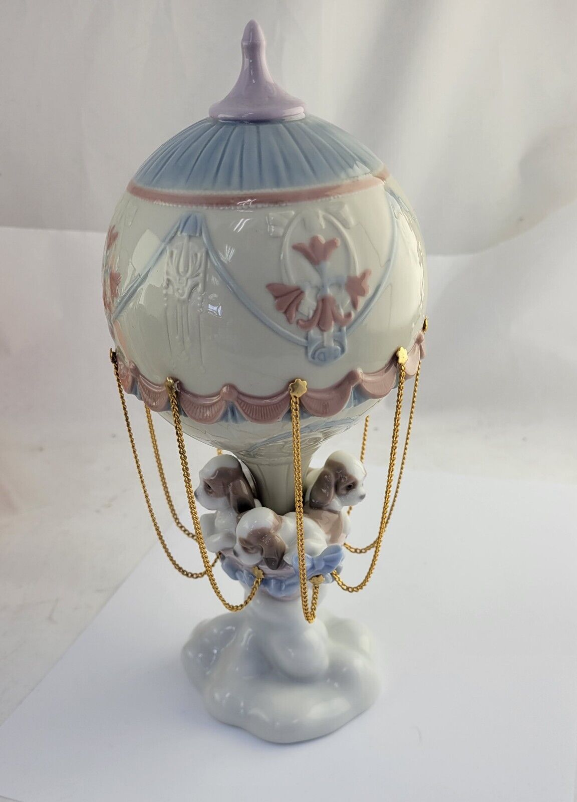 1997 Lladro #6524 “Up And Away” With Puppies Figurine Spain Hot Air Balloon