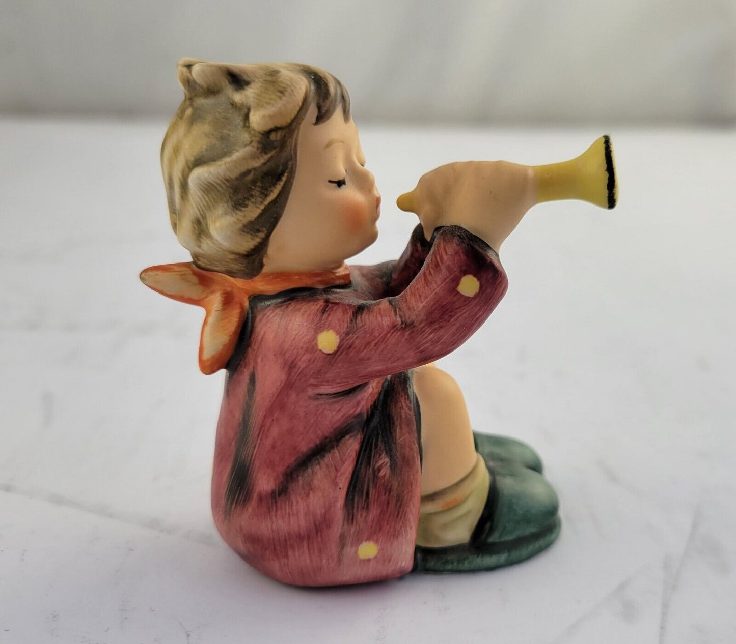 Hummel Goebel #391 Girl Playing Horn Trumpet Figurine 1968 Germany TMK 7
