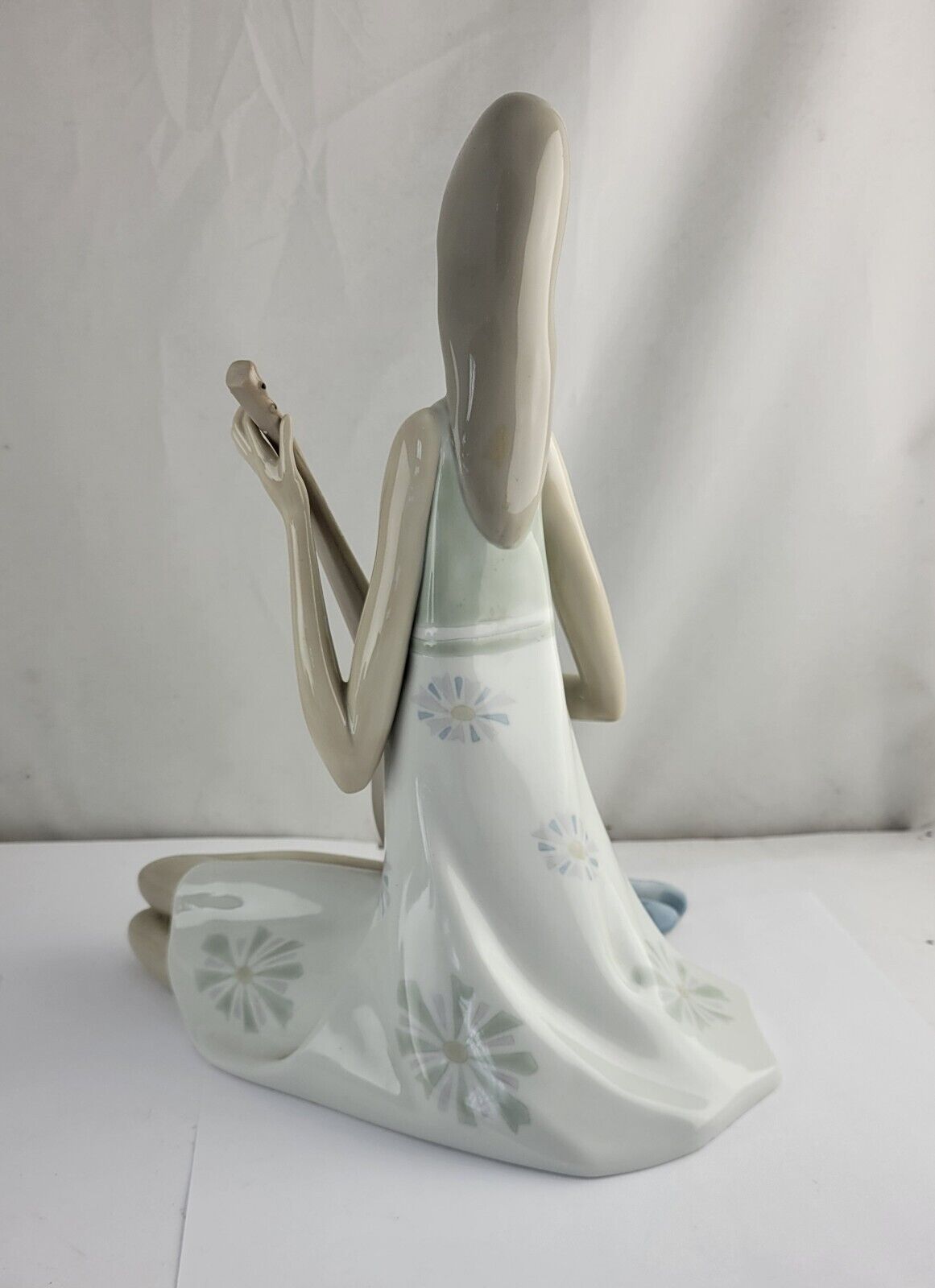 Lladro Sitting Girl With Guitar Mandolin Figurine Porcelain Spain Matte 10" Tall