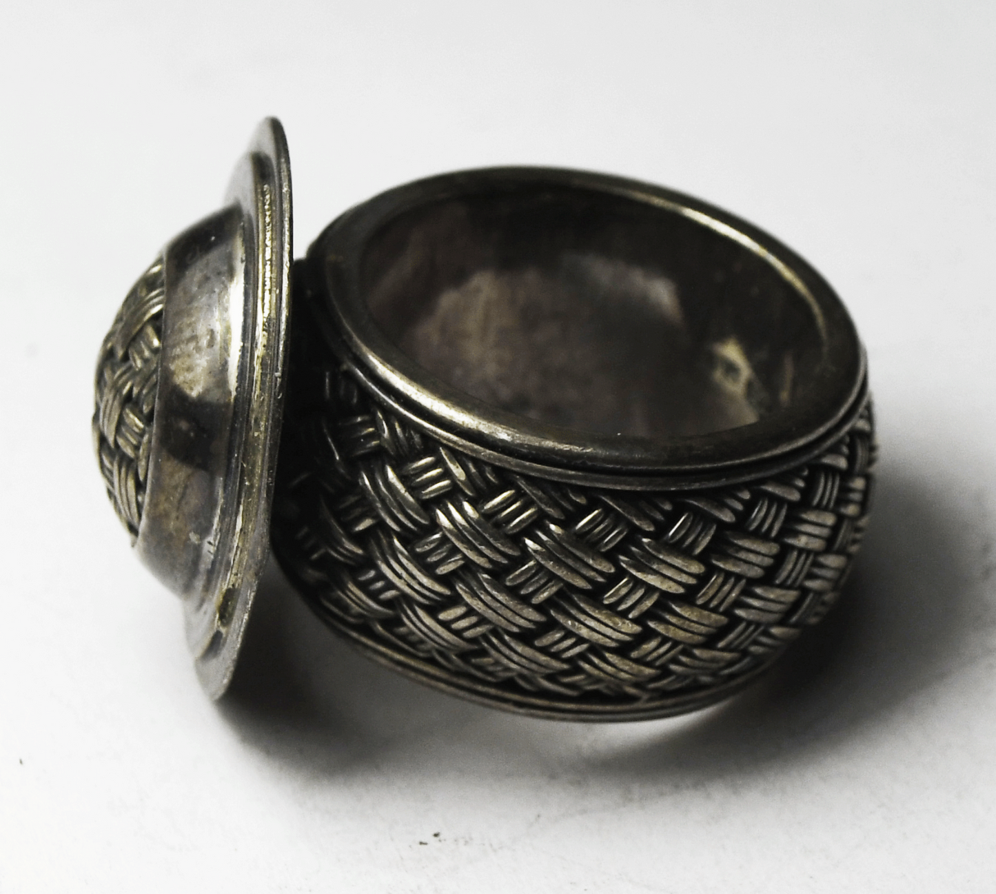 Sterling Bali Suarti Basket Weave Round Stepped Top Solid Ring 22mm Size 6.5