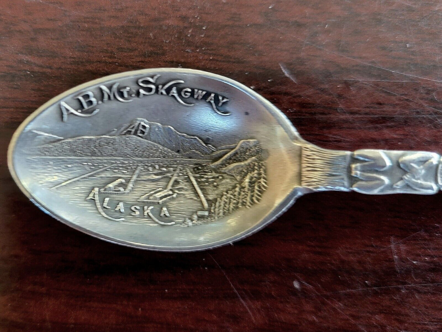 A.B. Mt. Skagway Alaska Antique Sterling 3 3/4" Souvenir Spoon Totem Pole .19oz