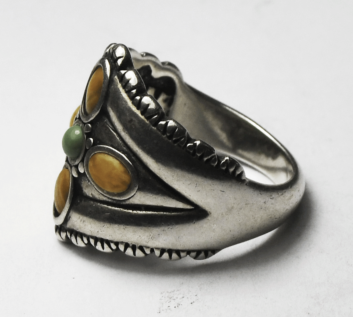 Sterling Silver Waldeck Johnson Spiny Oyster Ring 20mm Size 8