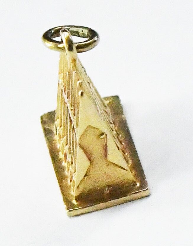 14k Yellow Gold USAF United States Airforce Academy Chapel 15x17x8mm