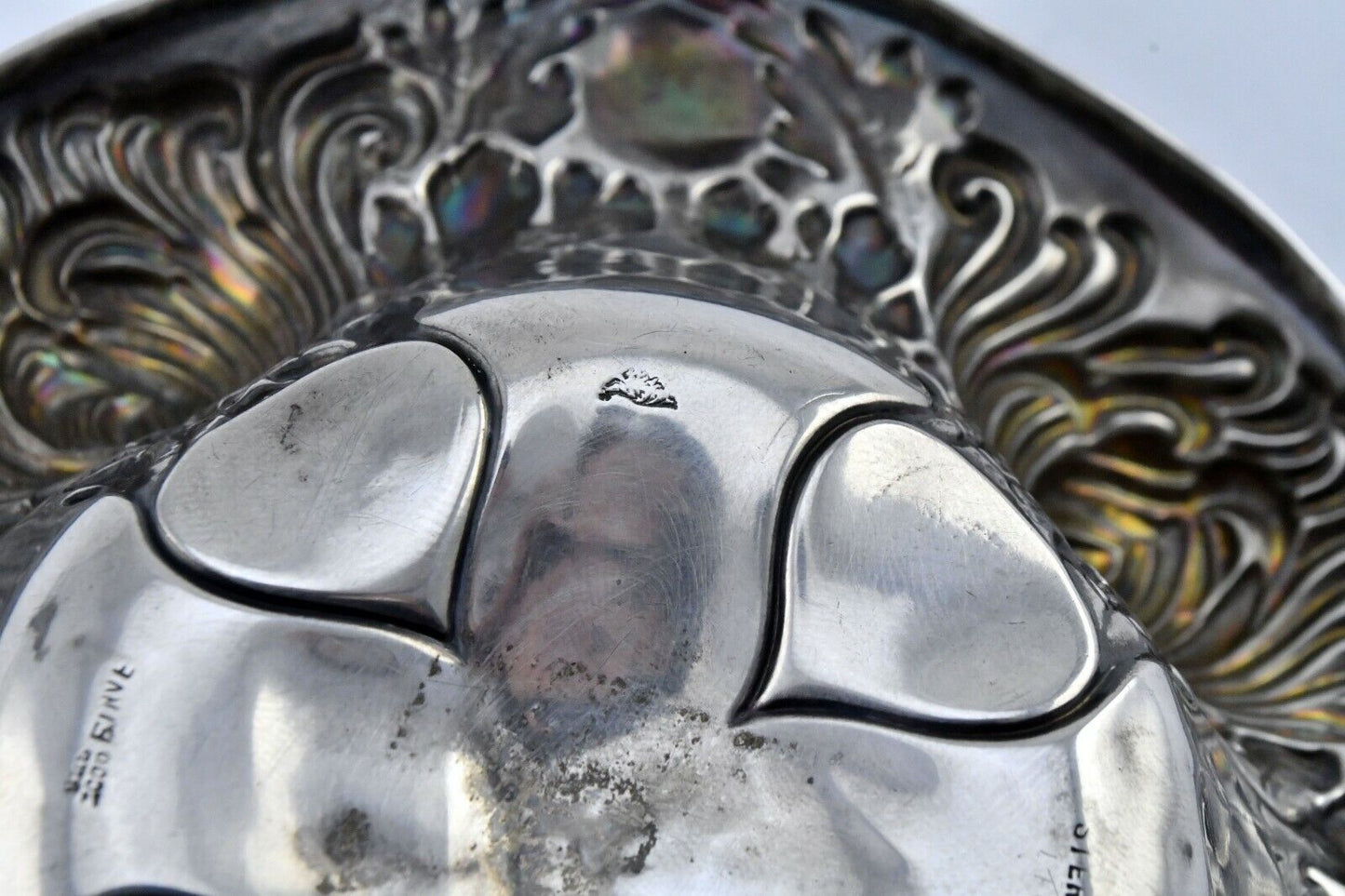 Chrysanthemum Floral #325C Sterling Silver 5 5/8" Wide Candy Nut Dish 1.7oz.