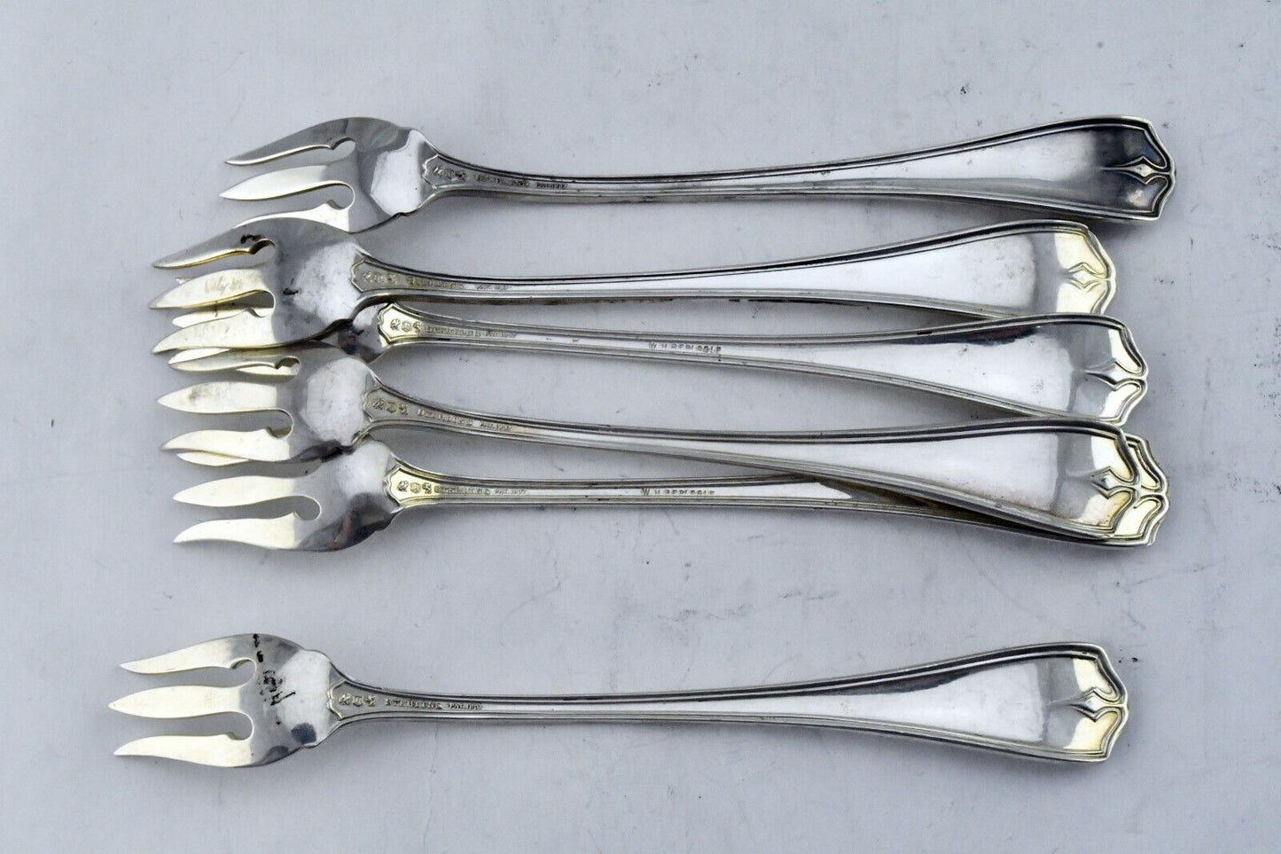 Set of 6 Hepplewhite by Reed & Barton Sterling Silver 5 1/2" Oyster Fork 3.5 oz.
