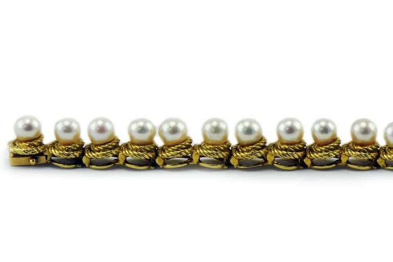 Vintage Hammerman Bros. 18 Karat Yellow Gold and 24 Pearl Bracelet, New York