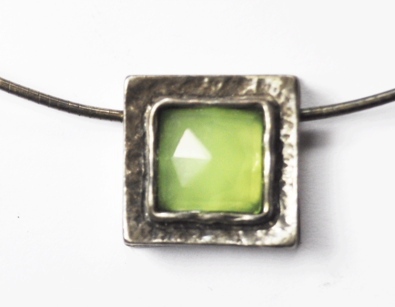Sterling Silver Square Lime Green Glass Hammered Pendant 16" 1.5mm Necklace