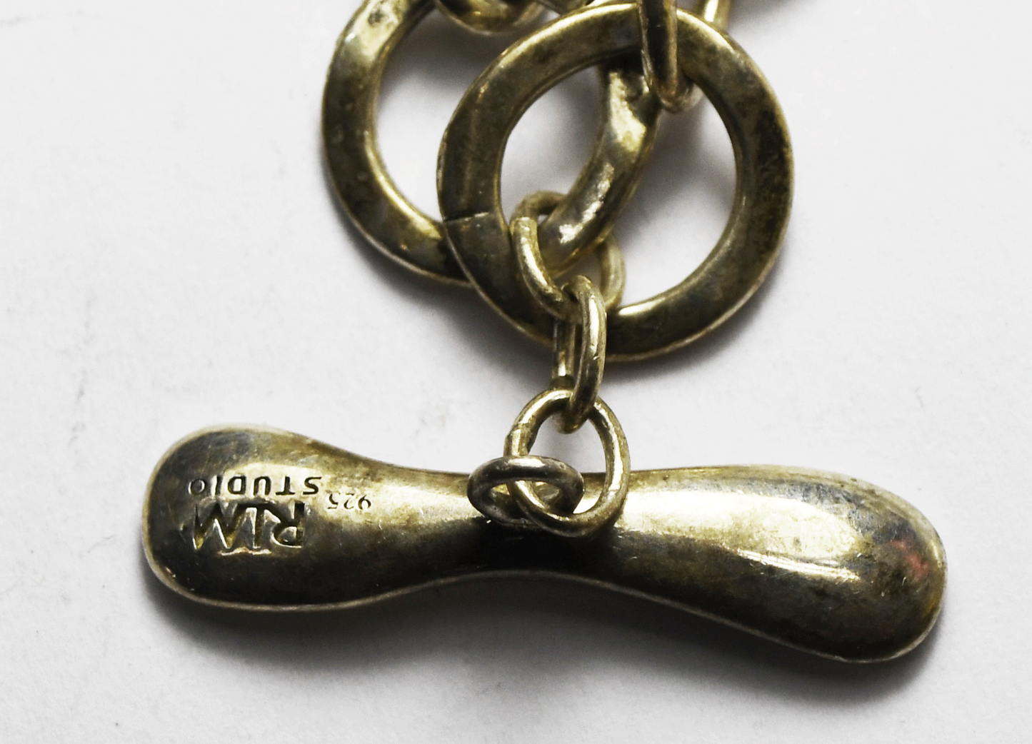 Sterling Robert Lee Morris Hammered 53mm Cross Pendant 13mm Toggle Necklace 18"