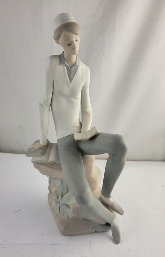 Lladro Hebrew Student Reading Porcelain Figurine 4684 Jewish Boy 11 1/2" Spain