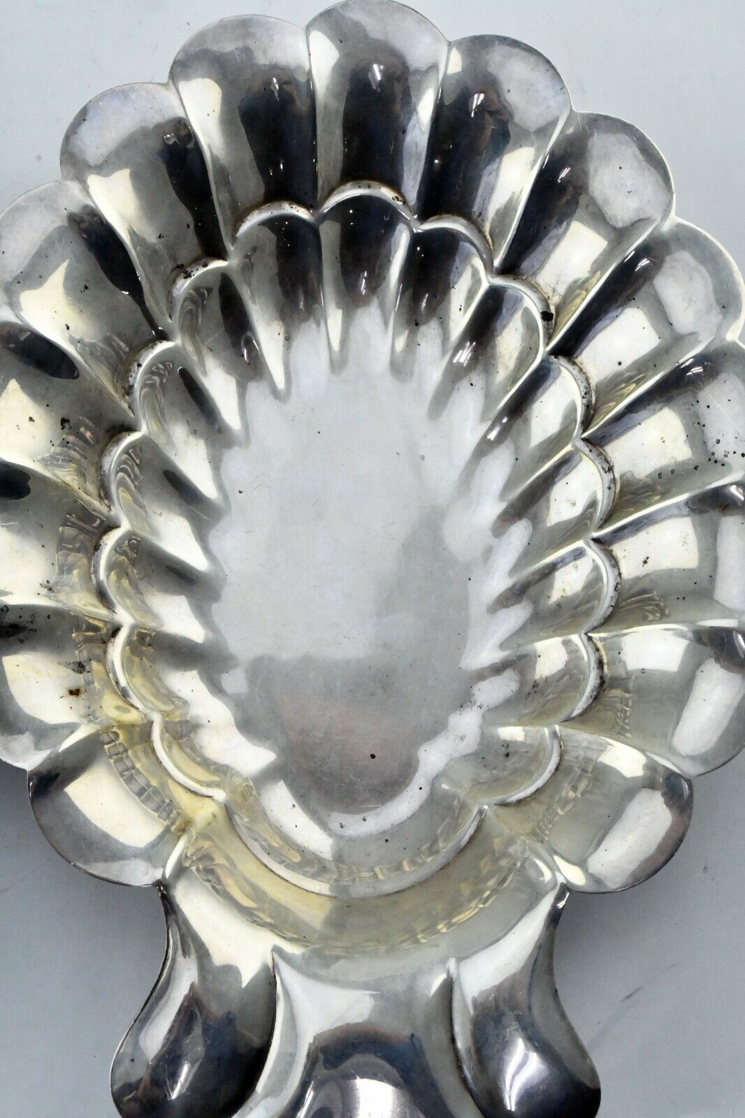 Set of 2 F.B Rogers Silver Co.8 1/4" Sterling Silver #427 Shell Dishes 9.6oz