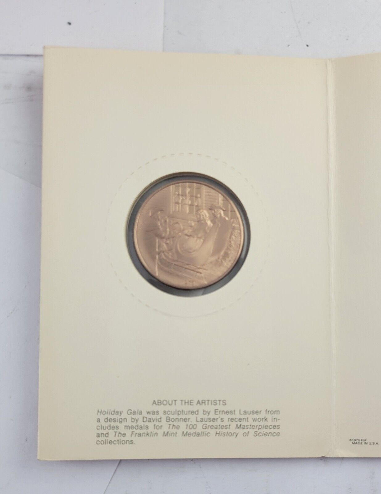 Franklin Mint Bronze Holiday Gala, 1975 Christmas Coin w/Holder Card