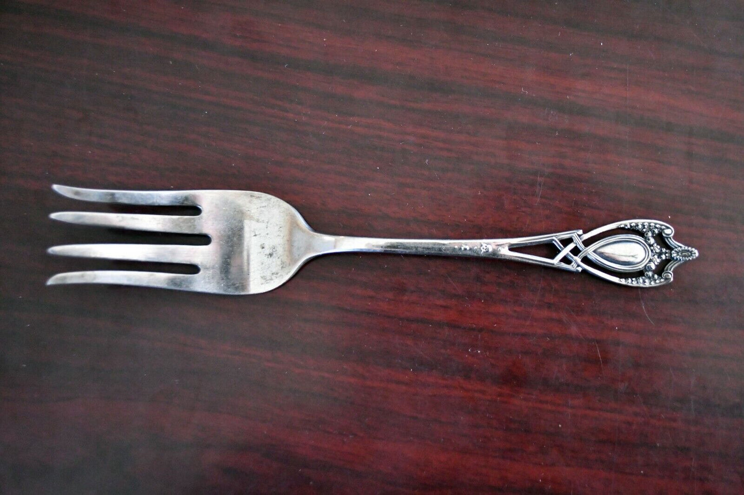 Monticello by Lunt Sterling 7 3/4" Small Solid Cold Meat Serving Fork 1.4 oz.