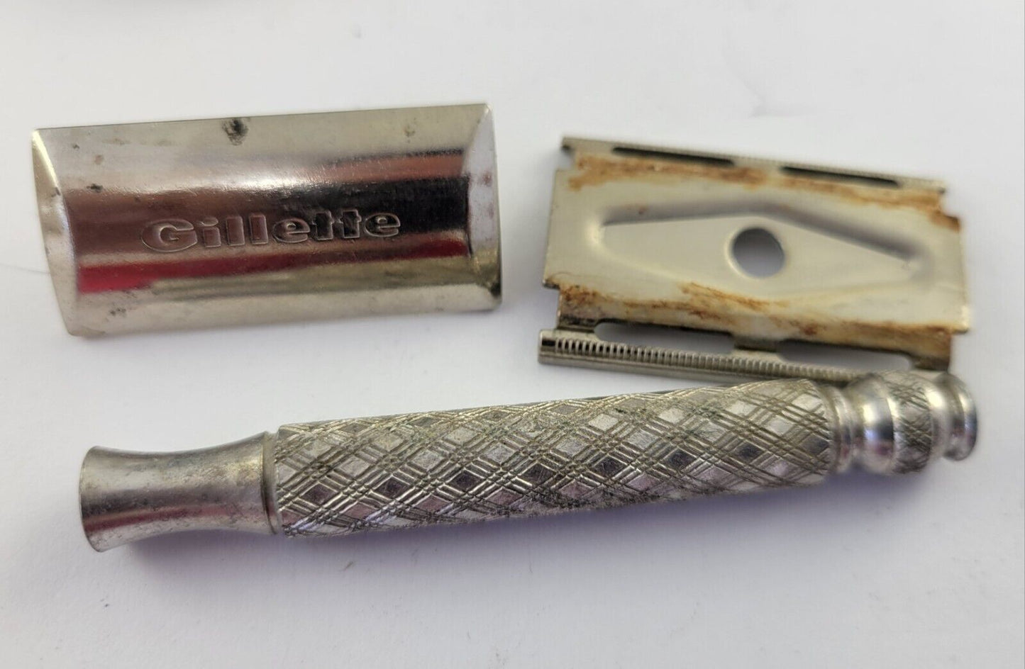 Vintage Gillette All Metal Safety  Razor Mini Travel Set Case w/ Razor Case