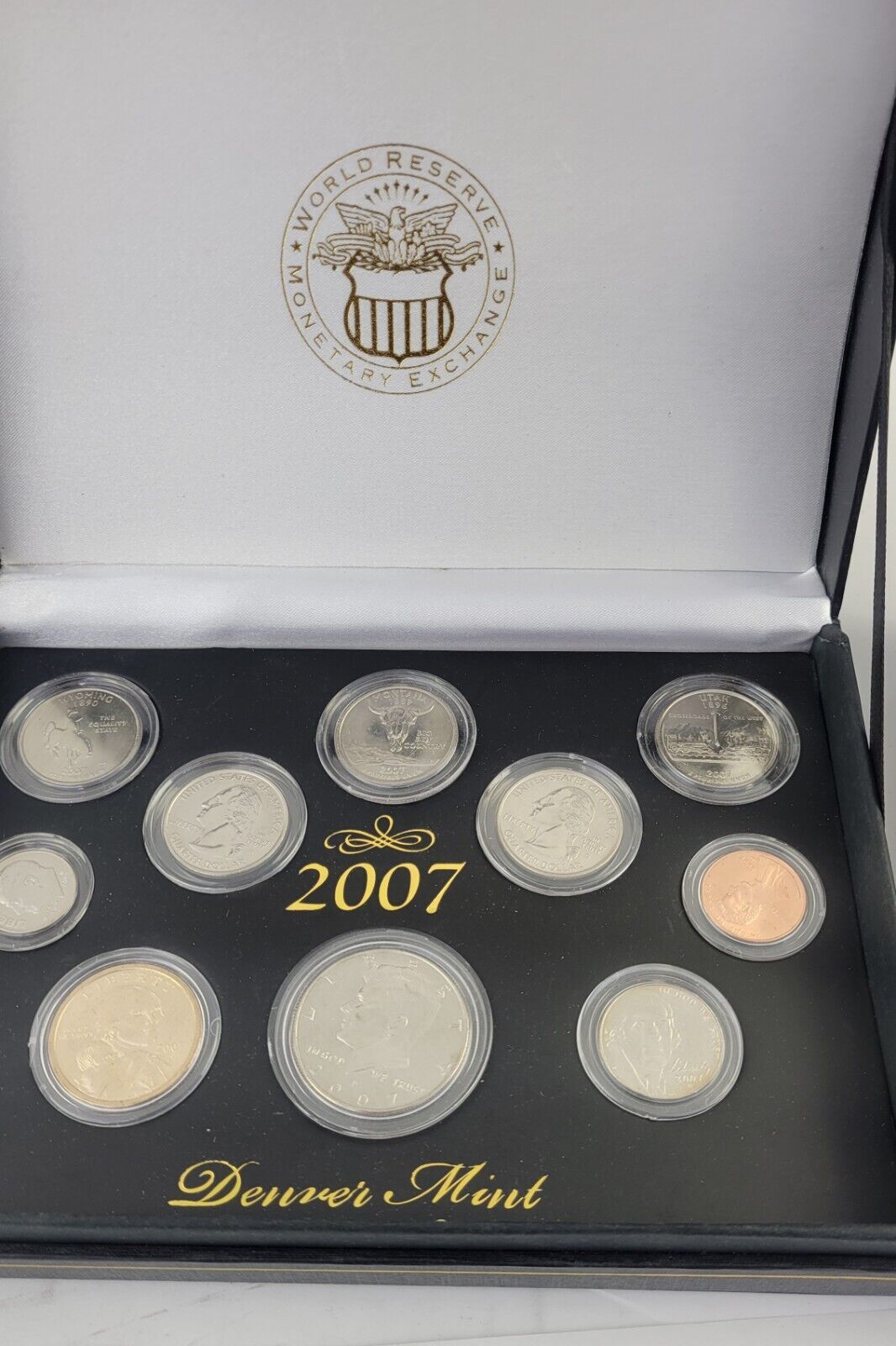 2007 Philadelphia & Denver Mint Coin Set World Reserve Monetary Exchange