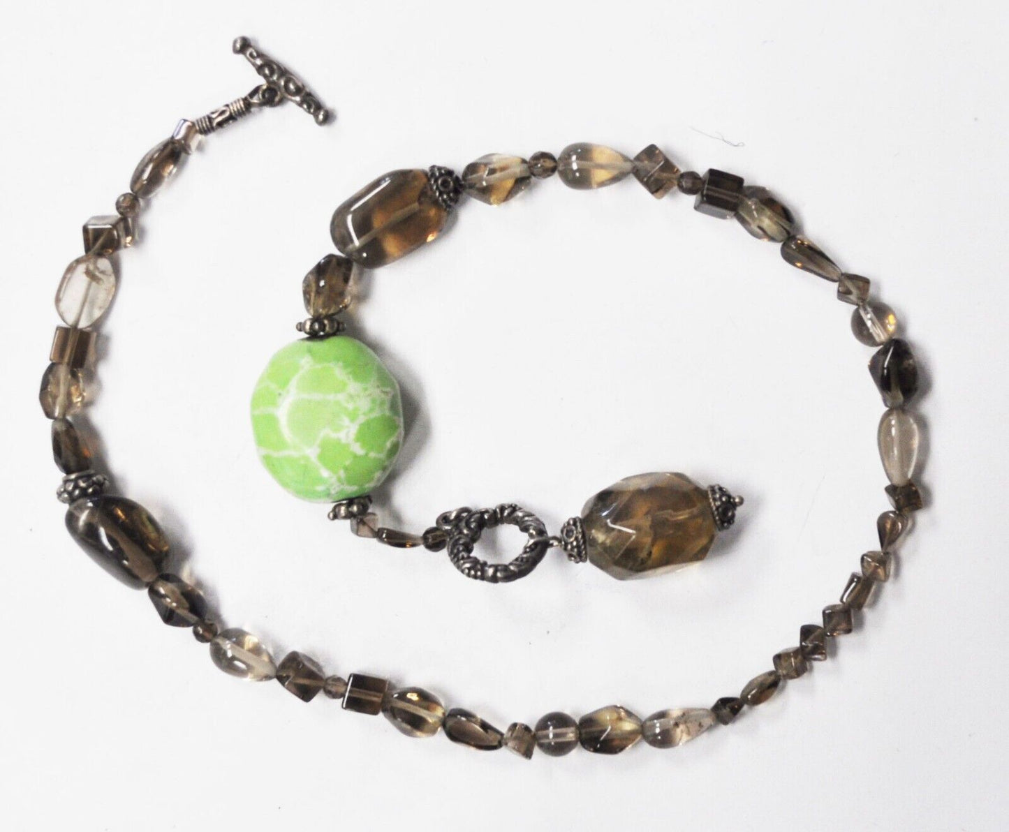 Silver Plated 24mm Chrysoprase 15mm Quartz Toggle Bead Necklace 17"