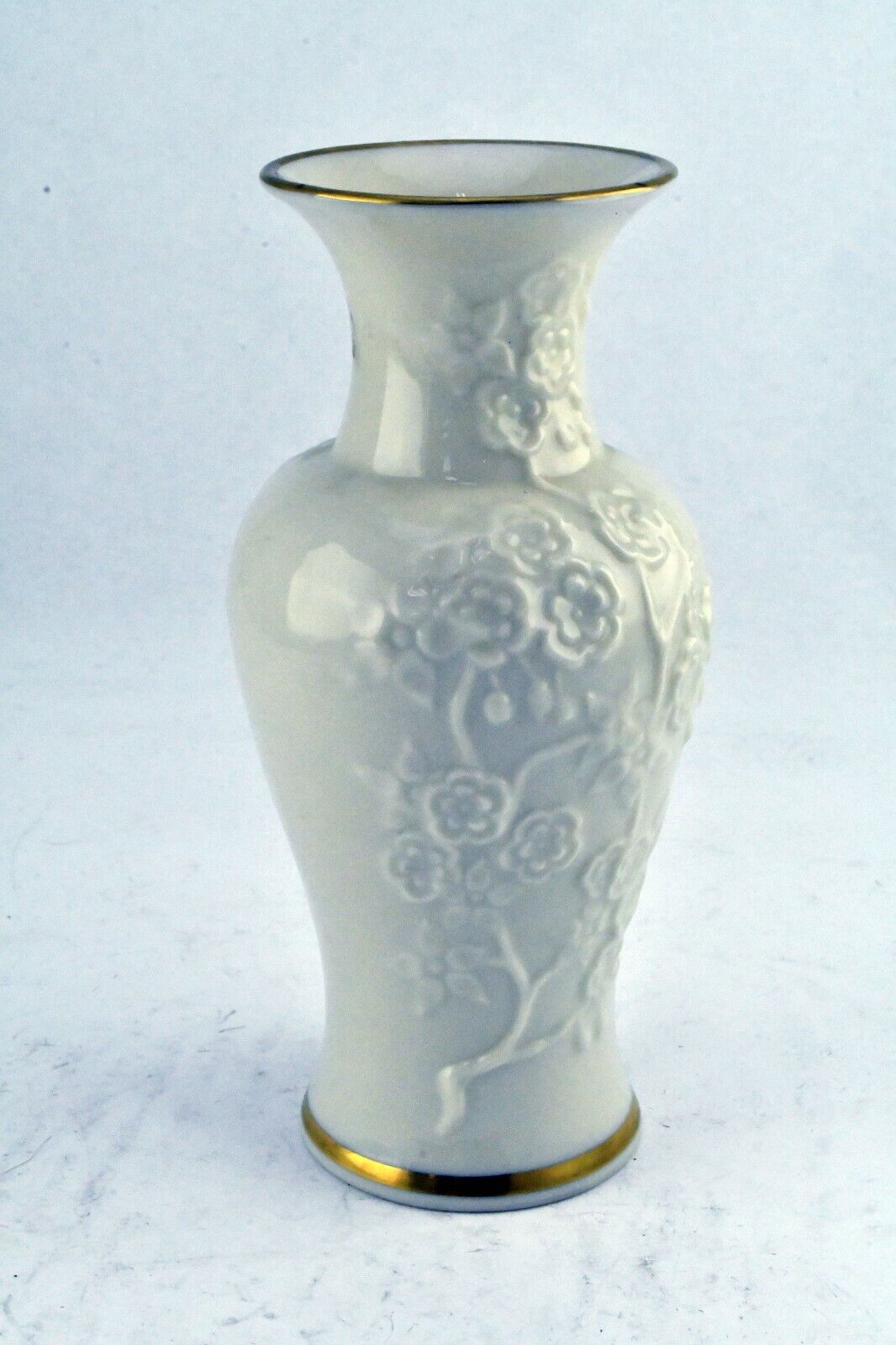 6 1/4" Lenox Floral Bud Vase Hand Decorated with 24k Gold Made in USA