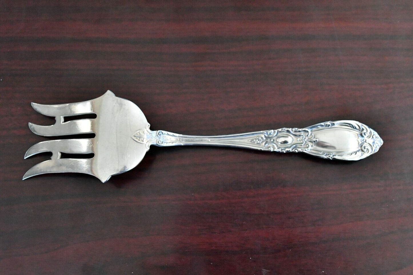 King Richard by Towle Sterling 8 1/8" Solid Medium Cold Meat Serving Fork 2.9oz.