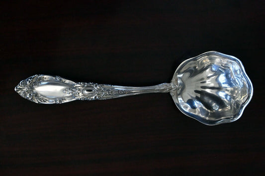King Richard by Towle Sterling Silver 7 1/4" Solid Gravy Ladle  2.8 oz.