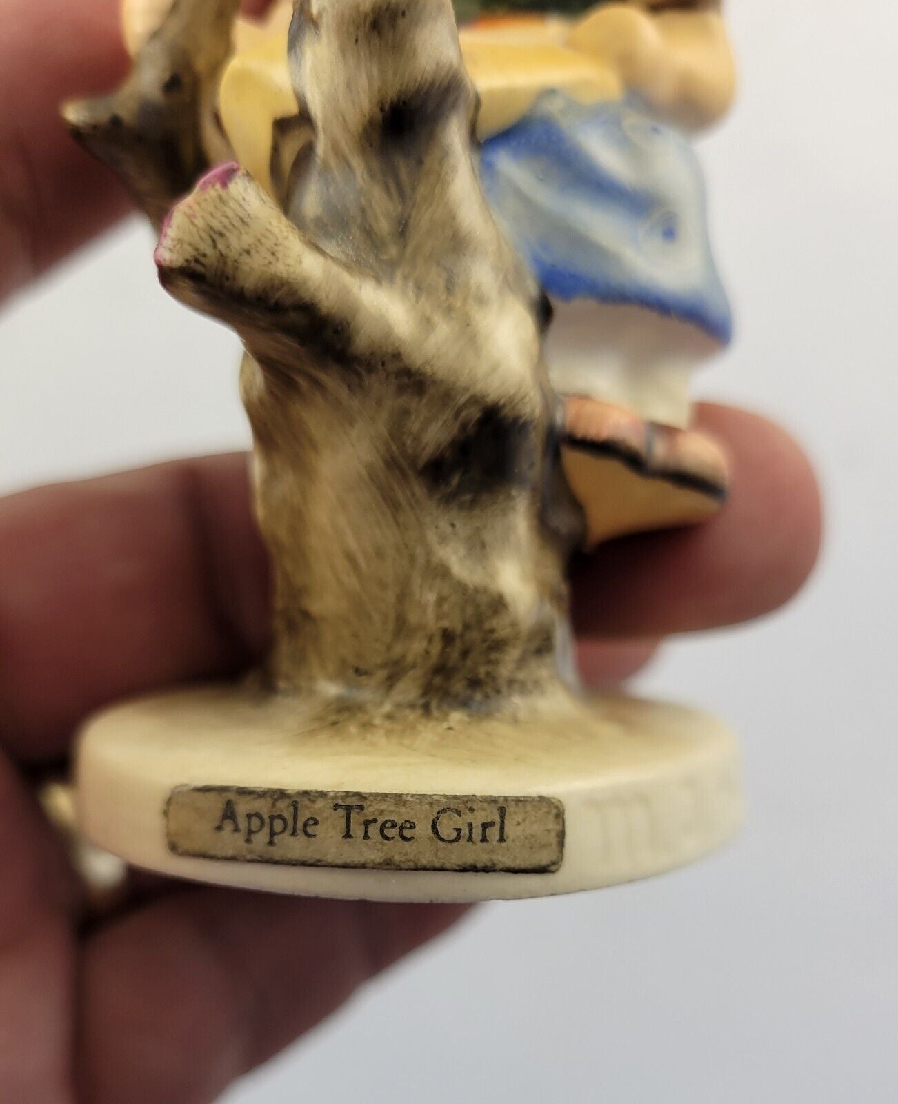 Goebel Hummel  W. Germany 3 7/8" Figurine  141 3/0 Apple Tree Girl Germany TMK-3