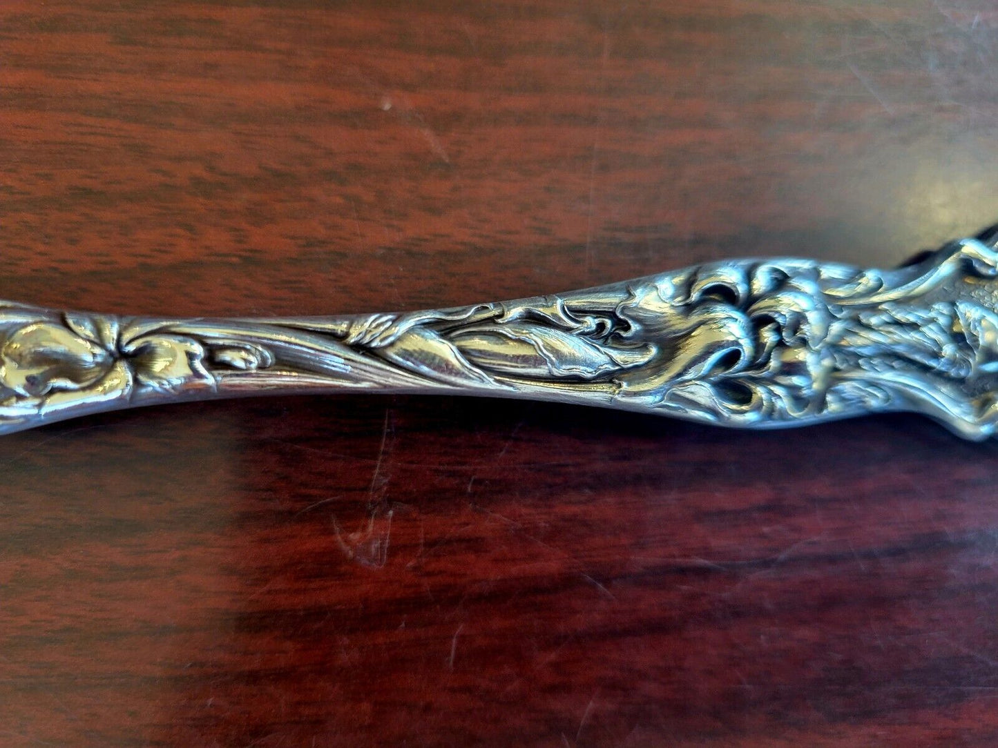 1902 Irian by Wallace Sterling 8 1/4" Medium Cold Meat Serving Fork 2.6oz.