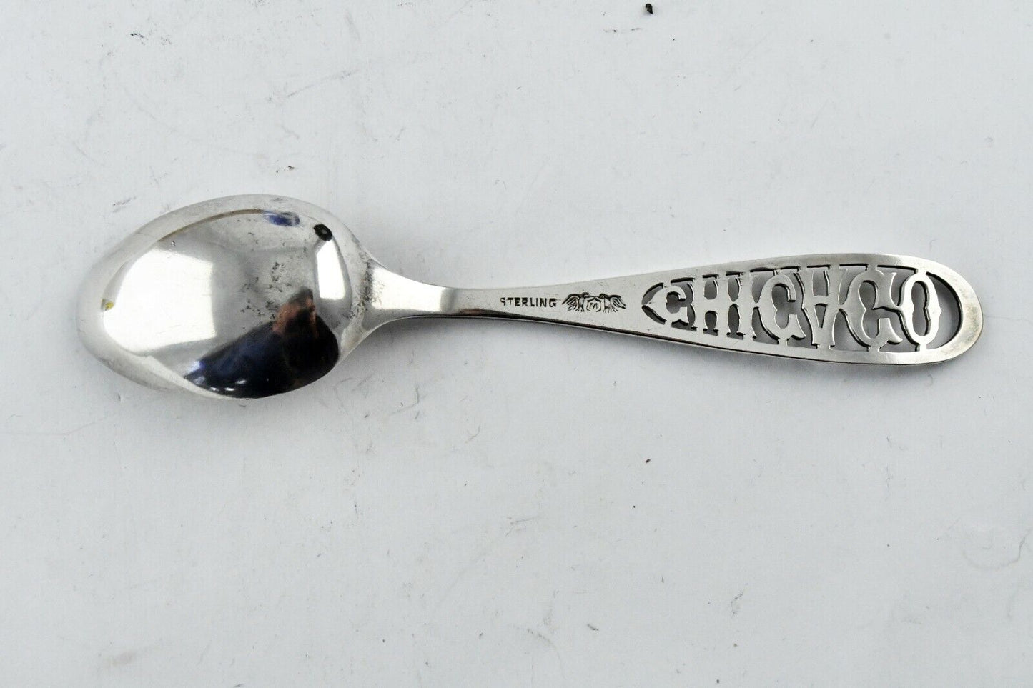 Chicago Illinois Sterling Silver 5 1/8" Souvenir Spoon By Manchester .45oz.